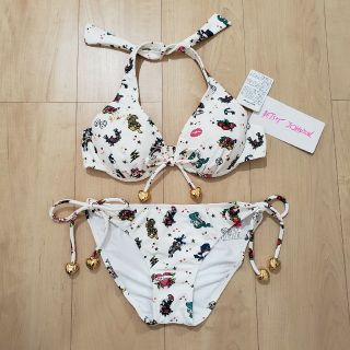 ベッツィジョンソン(BETSEY JOHNSON)のBETSEYJOHNSON 水着 新品未使用 タグ付き(水着)