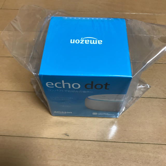 ECHO(エコー)のAmazon Echo Dot アレクサ 第三世代 サンドストーン スマホ/家電/カメラのPC/タブレット(PC周辺機器)の商品写真