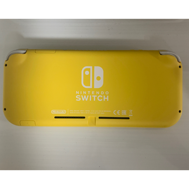 Nintendo Switch(ニンテンドースイッチ)の任天堂スイッチライト(イエロー)とどうぶつの森セット エンタメ/ホビーのゲームソフト/ゲーム機本体(家庭用ゲーム機本体)の商品写真