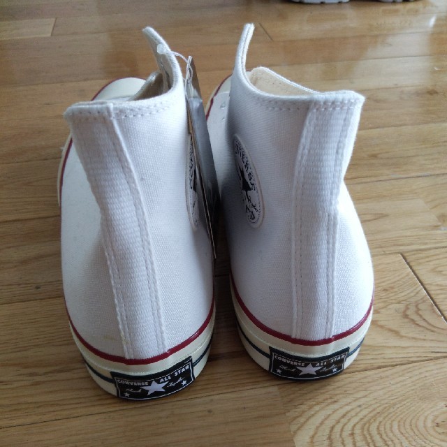 CONVERSE(コンバース)のCONVERSE　ALLSTAR　CHUCKTAYLAR ハイカット　白　 メンズの靴/シューズ(スニーカー)の商品写真