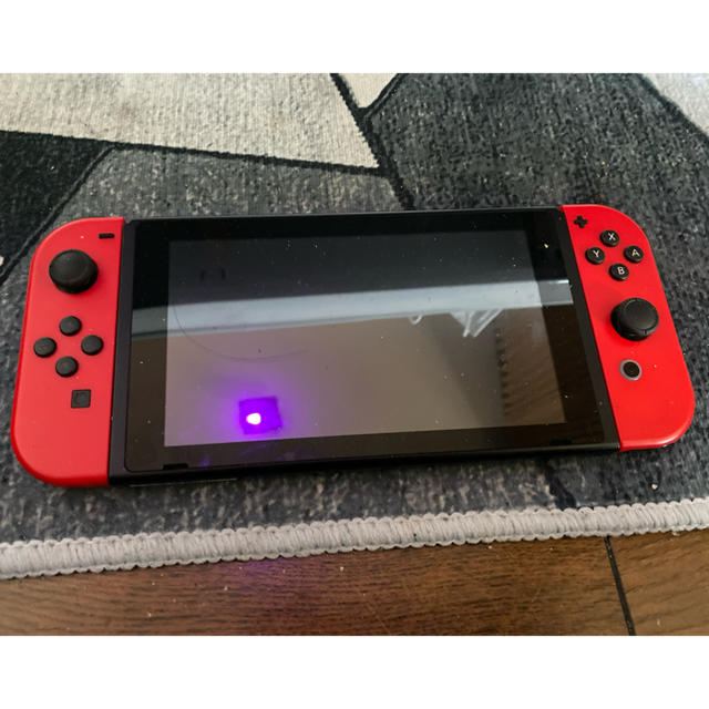 任天堂Switch 本体のみ Joy-Con赤！