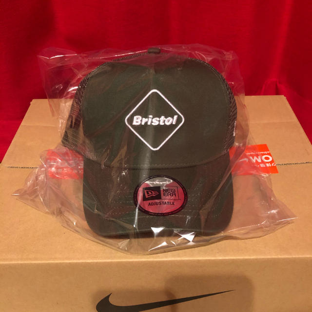 F.C.R.B.(エフシーアールビー)の新品 FCRB 20SS NEW ERA EMBLEM MESH CAP メンズの帽子(キャップ)の商品写真