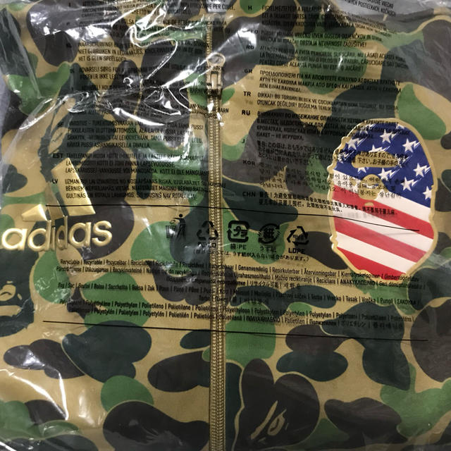 A BATHING APE(アベイシングエイプ)のbape adidas  コラボ　シャークパーカー　shark メンズのトップス(パーカー)の商品写真