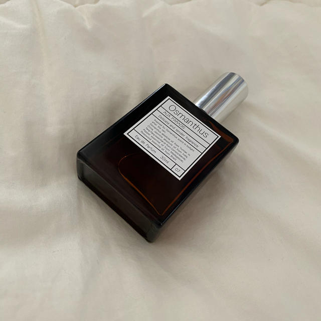 AUX PARADIS(オゥパラディ)のAUX  PARADIS   オスマンサス　30ml コスメ/美容の香水(香水(女性用))の商品写真