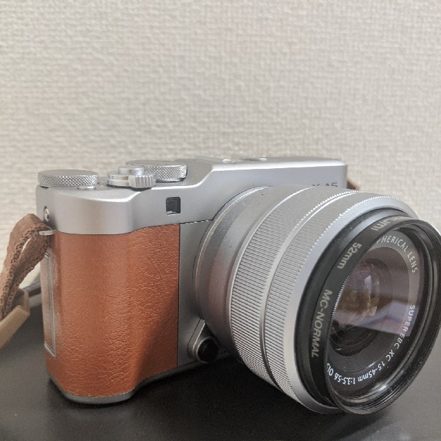 富士フイルム(フジフイルム)の【love9様専用】FUJIFILM X-A5 レンズキット ブラウン スマホ/家電/カメラのカメラ(ミラーレス一眼)の商品写真