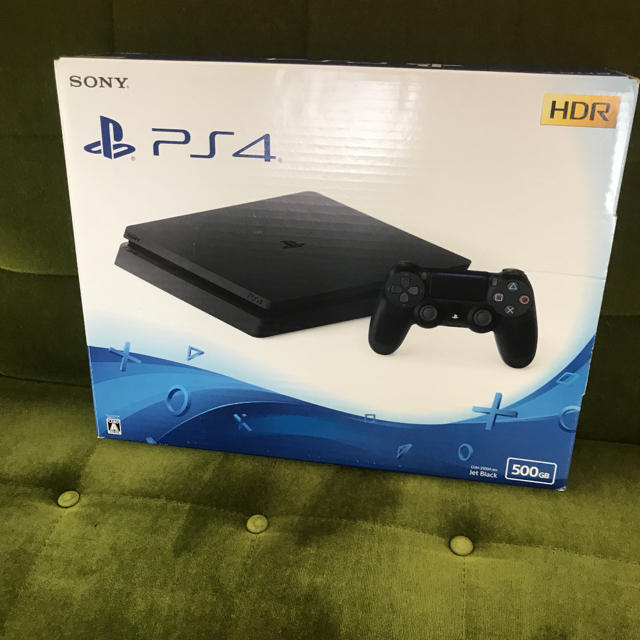 美品！SONY PlayStation4 本体 CUH-2100AB01