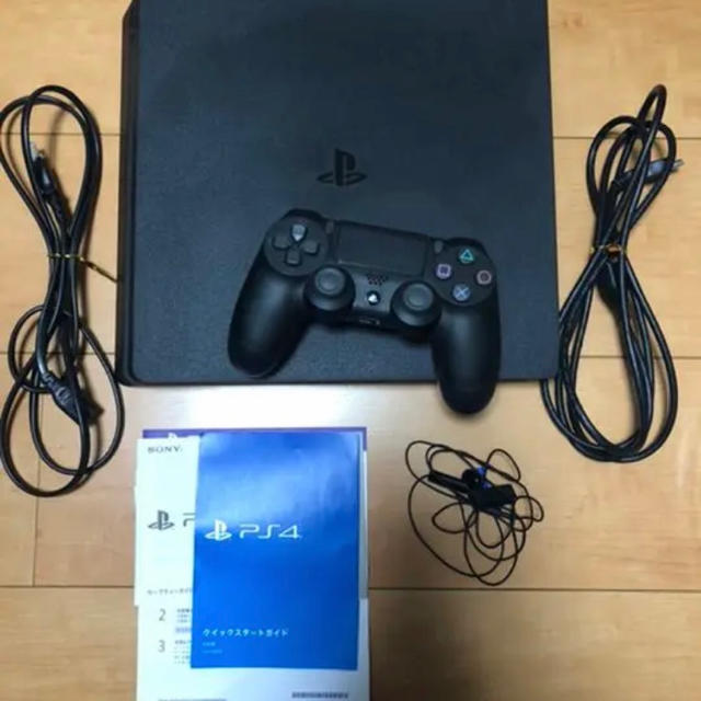 美品！SONY PlayStation4 本体 CUH-2100AB01