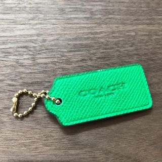 コーチ(COACH)のCOACH キーホルダー　タグ　グリーン(キーホルダー)