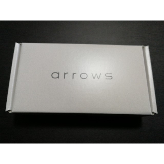 ARROWS M05 新品 未使用 ホワイト-