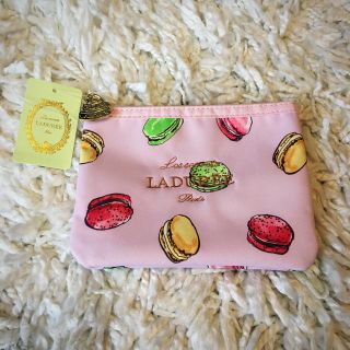 ラデュレ(LADUREE)のLADUREE ティッシュポーチ⭐︎新品未使用(ポーチ)