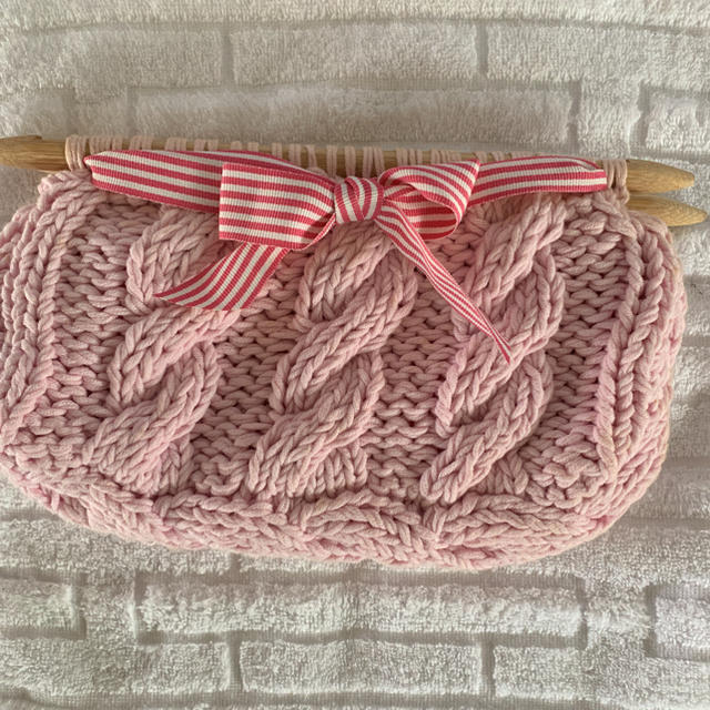 aimer feel(エメフィール)のエメフィール　ピンク　クラッチバッグ　編み棒♡ レディースのバッグ(クラッチバッグ)の商品写真