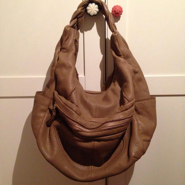 LAZY SUSAN(レイジースーザン)のレイジースーザン レザーバッグ 送料込 レディースのバッグ(ショルダーバッグ)の商品写真