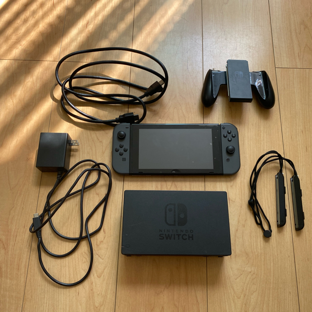 Nintendo Switch(ニンテンドースイッチ)の任天堂Switch  エンタメ/ホビーのゲームソフト/ゲーム機本体(家庭用ゲーム機本体)の商品写真