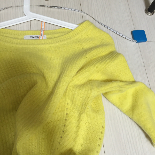 DouDou(ドゥドゥ)の黄色 鮮やかニット レディースのトップス(ニット/セーター)の商品写真