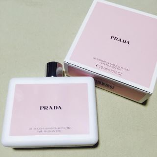 プラダ(PRADA)のボディローション 新品(ボディローション/ミルク)