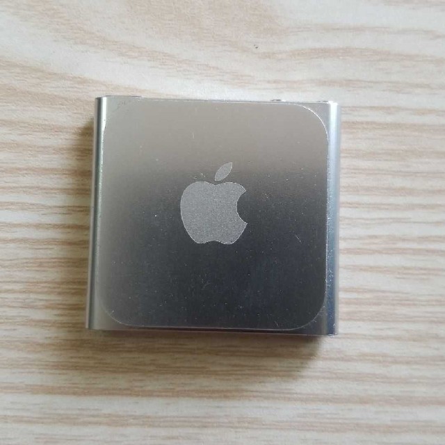 Apple(アップル)のiPod nano 第6世代 スマホ/家電/カメラのオーディオ機器(ポータブルプレーヤー)の商品写真