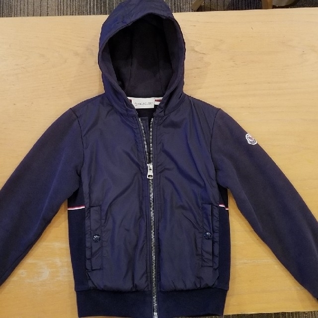 GW限定！　ジャンパー　パーカー　MONCLER モンクレール