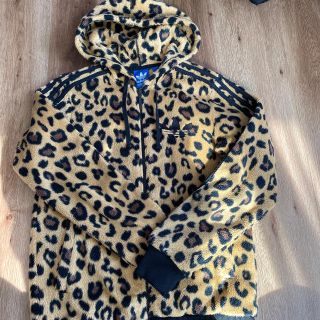 adidas(レオパード ・ パーカー)のフリマアイテム一覧 adidas(レオパード ・ パーカー)のフリマアイテム一覧