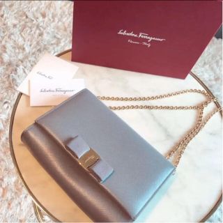 サルヴァトーレフェラガモ(Salvatore Ferragamo)の【値下げ】フェラガモ❤︎チェーンバッグ(ショルダーバッグ)