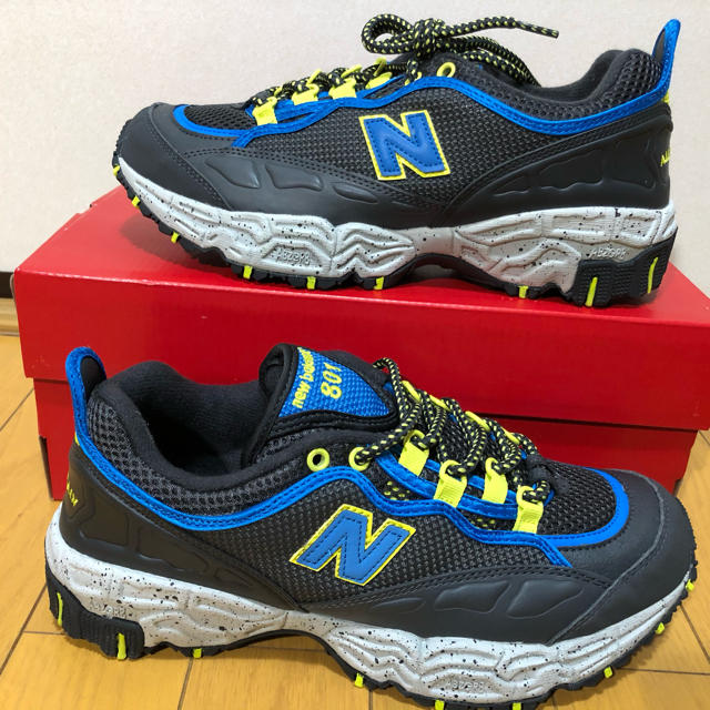 New Balance(ニューバランス)の☆超人気☆新品ニューバランス new balance ML801GLC 26 メンズの靴/シューズ(スニーカー)の商品写真