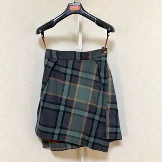 ヴィヴィアン(Vivienne Westwood) チェックスカート ひざ丈スカートの