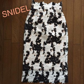 スナイデル(SNIDEL)の値下げ☆【SNIDEL】レーザープリントタイトスカート 黒×白(ロングスカート)