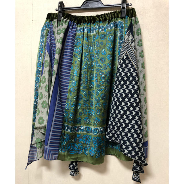 AS KNOW AS olaca(アズノゥアズオオラカ)のアズノウアズ  オオラカ   スカート  レディースのスカート(ひざ丈スカート)の商品写真
