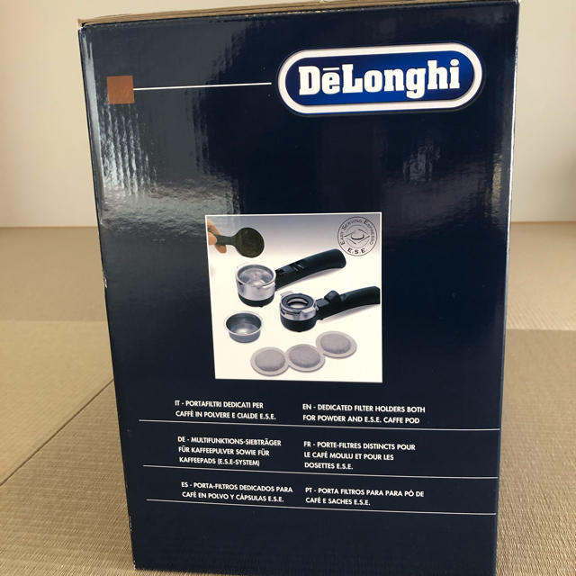 DeLonghi(デロンギ)のDeLomghi エスプレッソカプチーノメーカー スマホ/家電/カメラの調理家電(エスプレッソマシン)の商品写真