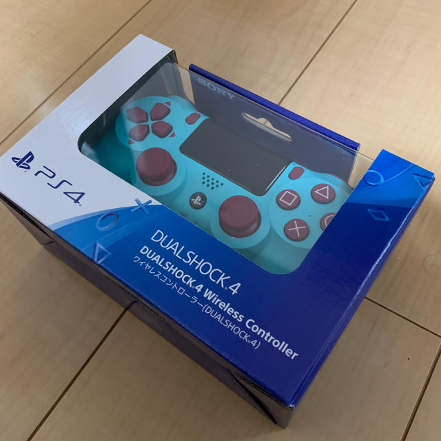 【新品未開封 即日発送】PS4 コントローラー CUH-ZCT2J ベリーブルー