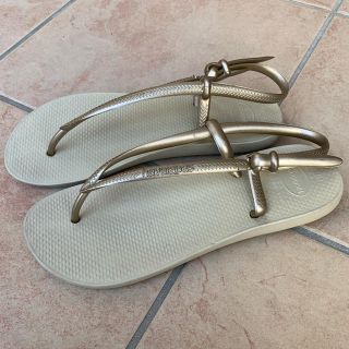 ハワイアナス(havaianas)のハワイアナス　サンダル　ゴールド(ビーチサンダル)