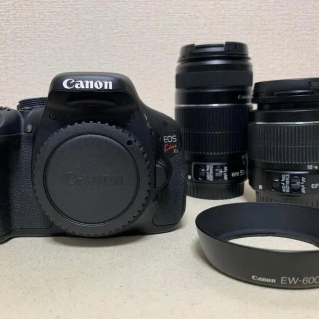 Canon EOS Kiss X5 ダブルズームキット一眼レフ＋別売りフードつき