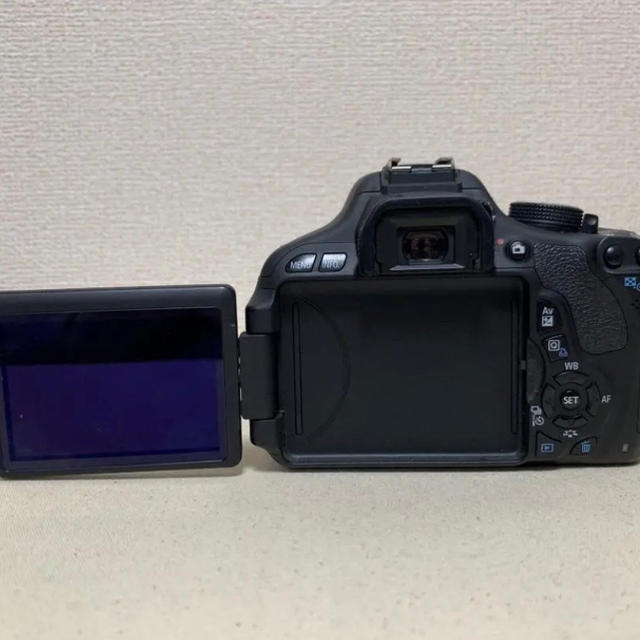 Canon EOS Kiss X5 ダブルズームキット一眼レフ＋別売りフードつき