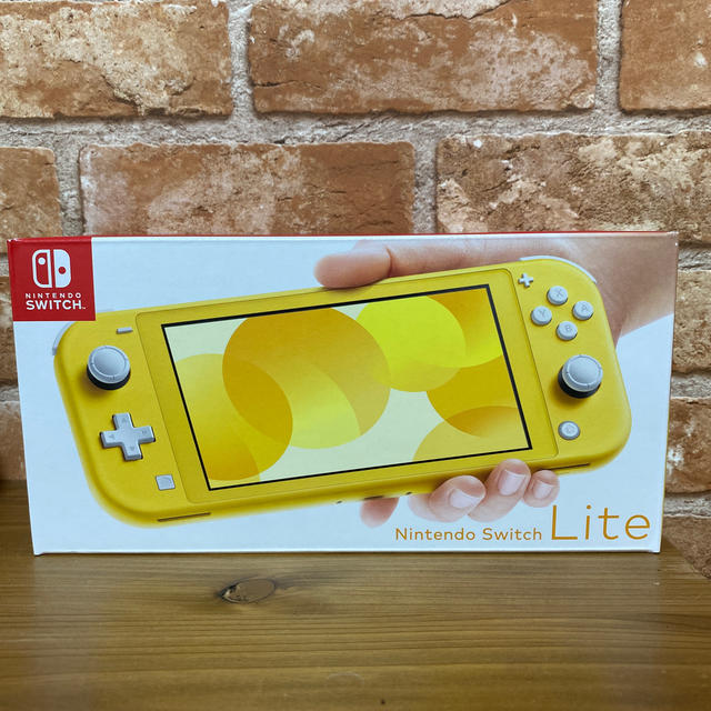 新品・未使用・未開封　Nintendo Switch Lite イエロー
