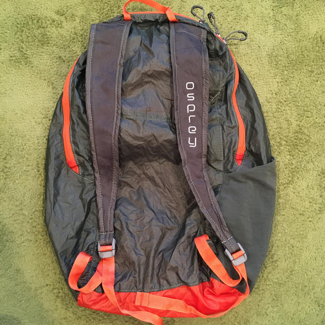 Osprey(オスプレイ)のOSPREY ウルトラライトスタッフパック オスプレー スポーツ/アウトドアのアウトドア(登山用品)の商品写真