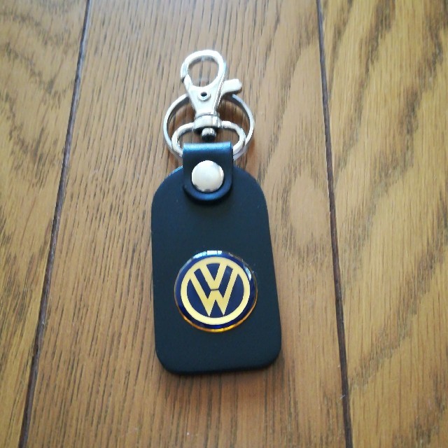 Volkswagen(フォルクスワーゲン)のVolkswagen  キーホルダー エンタメ/ホビーのコレクション(ノベルティグッズ)の商品写真