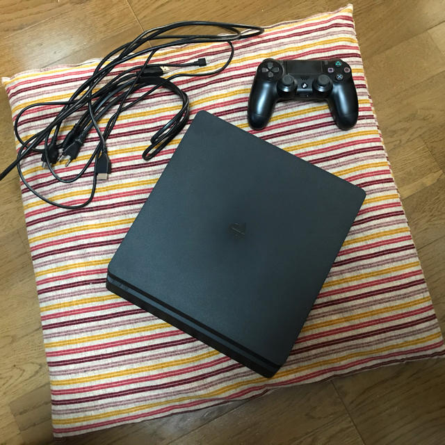 PlayStation®️4 CUH-2100AB01ジェットブラック500GB家庭用ゲーム機本体