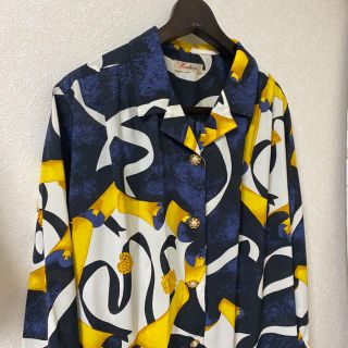 総柄シャツ　開襟シャツ　ポリシャツ(シャツ/ブラウス(長袖/七分))