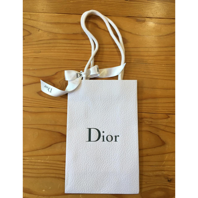 Dior(ディオール)のDior 紙袋 レディースのバッグ(ショップ袋)の商品写真