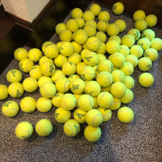 【綺麗】テニスボール スポーツ/アウトドアのテニス(ボール)の商品写真