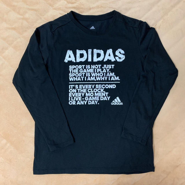 adidas(アディダス)のロングTシャツ　2枚セット　150㎝ キッズ/ベビー/マタニティのキッズ服男の子用(90cm~)(Tシャツ/カットソー)の商品写真