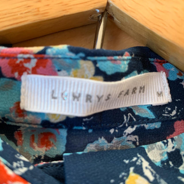 LOWRYS FARM(ローリーズファーム)のLOWRYS FARM 長袖シフォンブラウス レディースのトップス(シャツ/ブラウス(長袖/七分))の商品写真