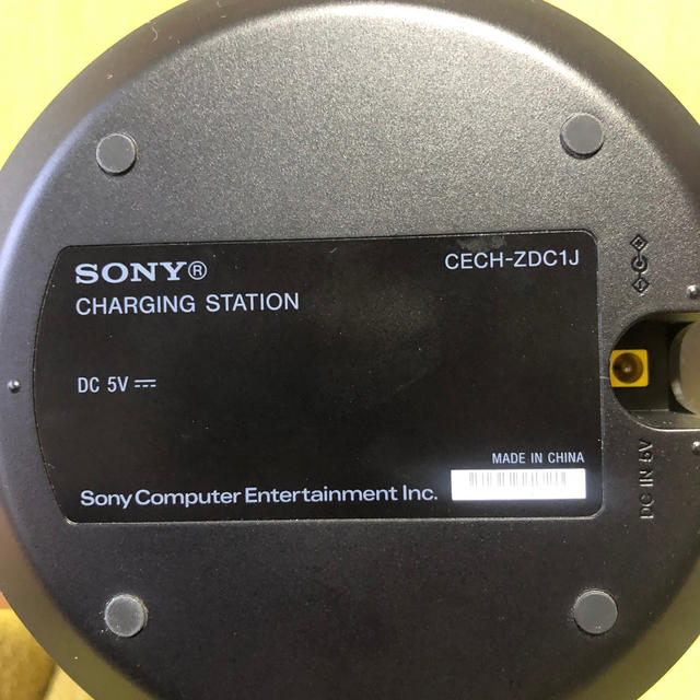SONY(ソニー)のチャージングステーション（PS3専用） エンタメ/ホビーのゲームソフト/ゲーム機本体(家庭用ゲーム機本体)の商品写真