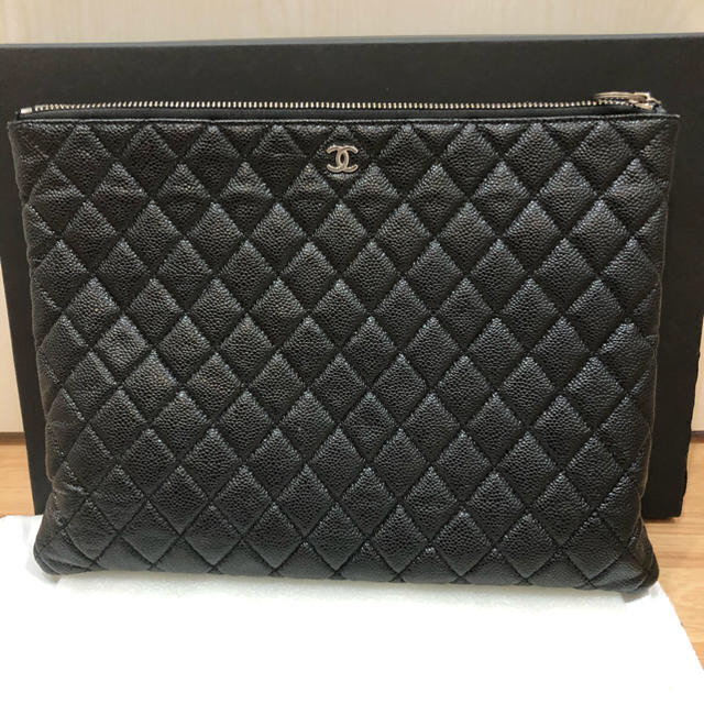 CHANEL シャネル　クラッチ　ノベルティーレディース