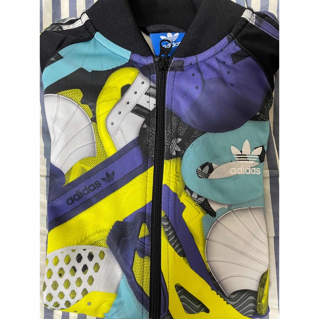 adidas originalsブルゾン mqdefault.jpg