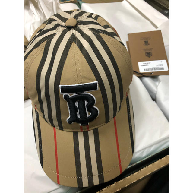 BURBERRY(バーバリー)のバーバリー　ベースボールキャップ　burberry  M 新品正規品　リカルド  メンズの帽子(キャップ)の商品写真