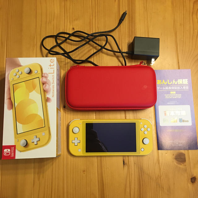 Nintendo Switch Lite イエロー　スイッチライト