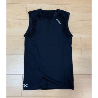 ツータイムズユー(2XU)の2XU メンズノースリーブシャツ Lサイズ(トレーニング用品)