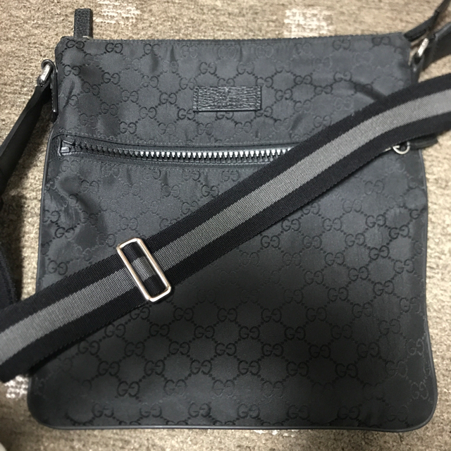 GUCCI メンズ　ショルダーバッグ　専用