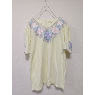 サンタモニカ(Santa Monica)のused古着VINTAGE レース花柄シャツ(Tシャツ(半袖/袖なし))