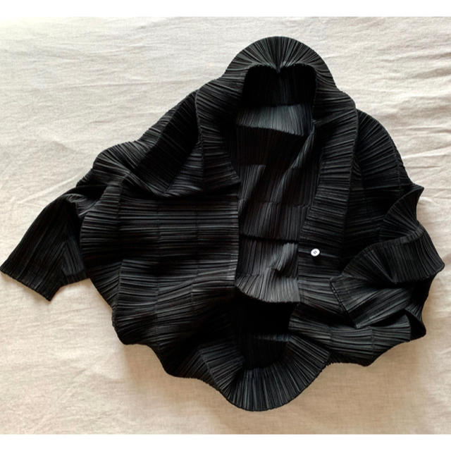 PLEATS PLEASE ISSEY MIYAKE - イッセイミヤケ プリーツプリーズ